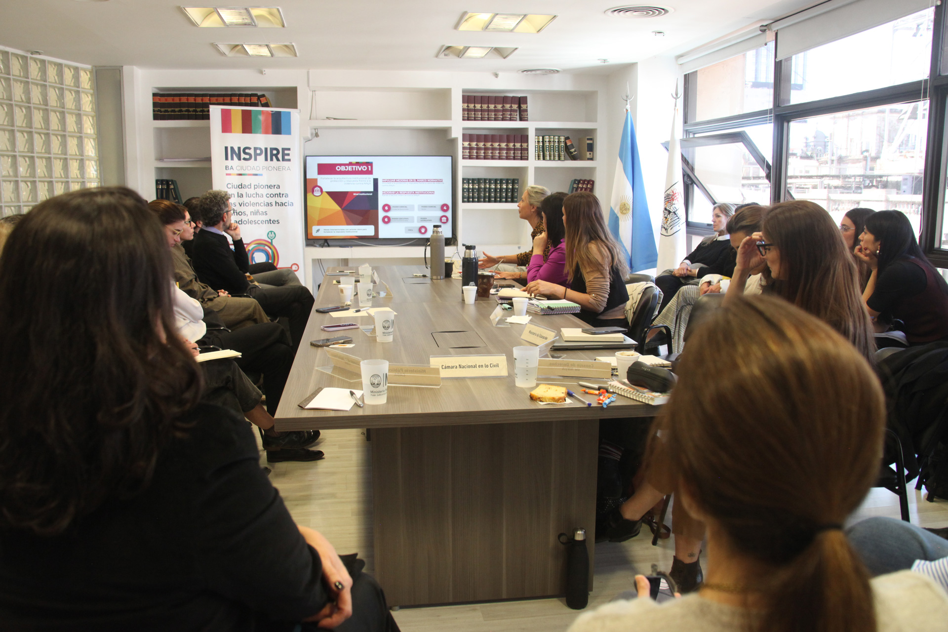 Mesa de trabajo intersectorial para mejorar la respuesta frente a las violencias hacia NNyA en la Ciudad